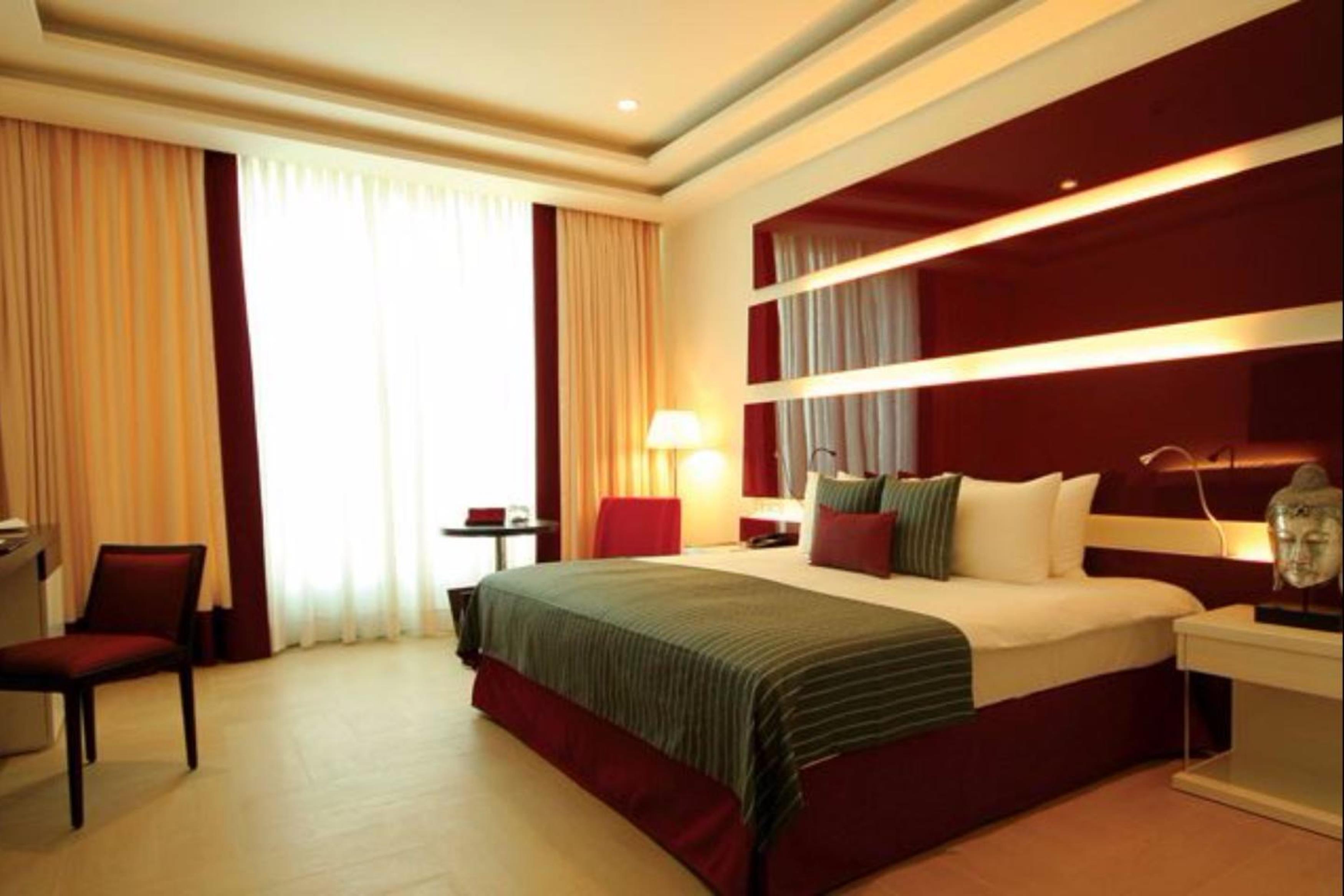 Welcomhotel By Itc Hotels, Dwarka, New Delhi Экстерьер фото A room at the hotel